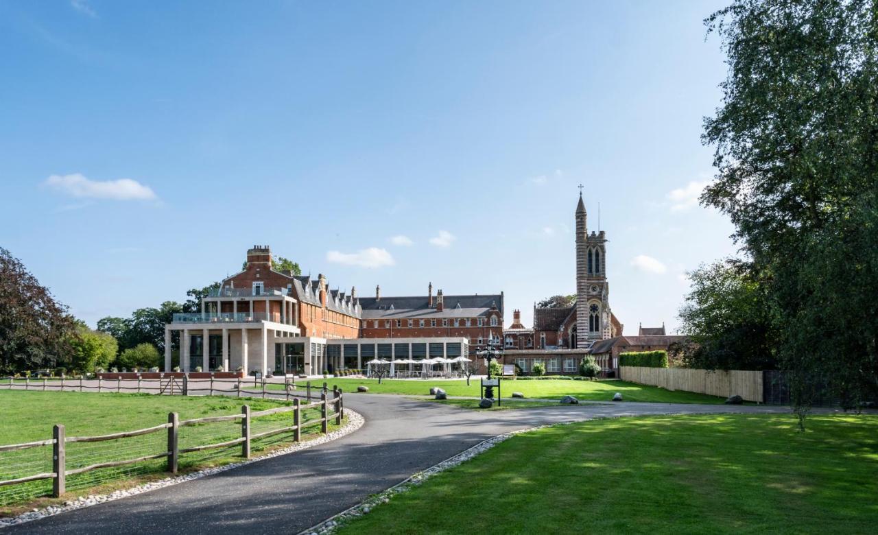 Stanbrook Abbey Hotel, Устър Екстериор снимка