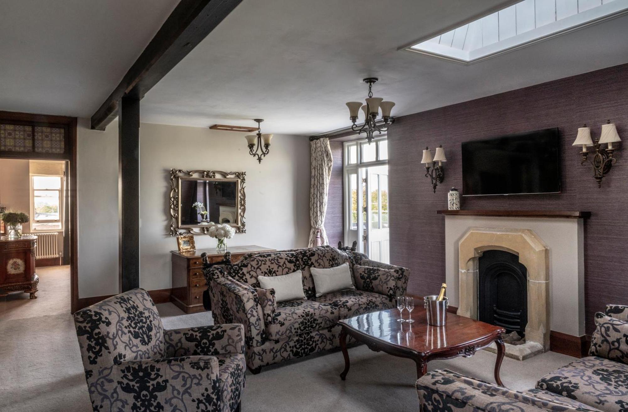 Stanbrook Abbey Hotel, Устър Екстериор снимка